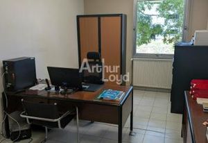 Local d'activité à vendre Le Rheu - Bureaux et exploitation