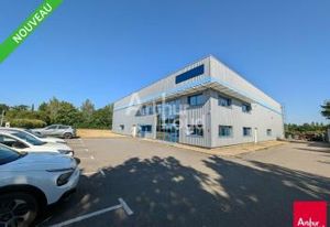 Location local d'activité Le Rheu - Bureaux et exploitation 1110 m²