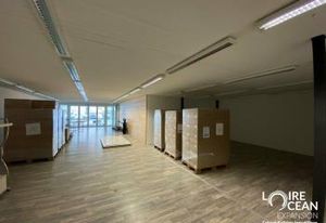 Location local commercial Aizenay centre-bourg