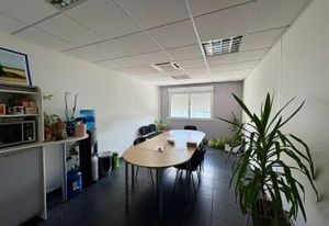 Bureaux à louer Ahuy - Proche rocade et transports en commun