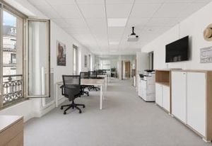 Bureaux à louer Paris 9 - Proche Notre-Dame-de-Lorette et Gare Saint-Lazare