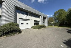 Location local d'activité Tremblay-en-France - Proche A104