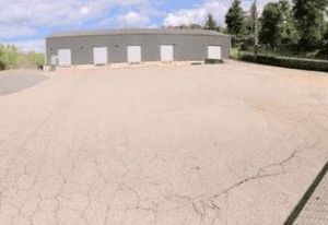 Location site industriel Decazeville - 6 795 m² avec bureaux et showroom