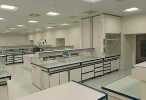 Bureaux et laboratoires R&D Val-de-Reuil - 1h Paris, 30 min Rouen