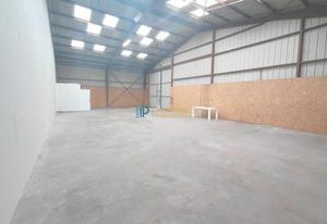Location entrepôt 192 m² Quimper - Proximité axes routiers