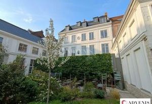 Location hôtel particulier Place Louise de Bettignies Lille