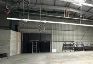 Location site industriel Bollène - 9 000 m² - 2 accès indépendants