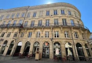 Vente bureaux Bordeaux Place Gambetta - Tram B et D