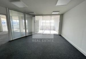 Location bureaux Villefontaine - Proche A43 et réseau CAPID