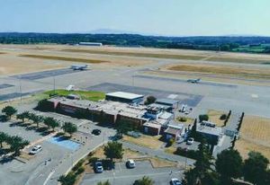 Terrain 12 ha à vendre près aéroport Avignon - accès direct
