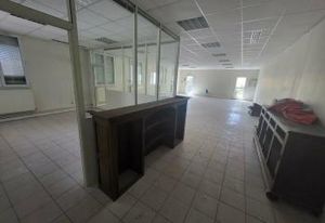 Location bureaux Crépy-en-Valois - Zone d'activité proche TER et Transilien