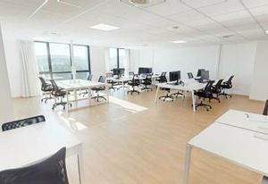 Bureaux à louer Nice La Plaine - Proche Stade Allianz Riviera, Tramway et Autoroute A8