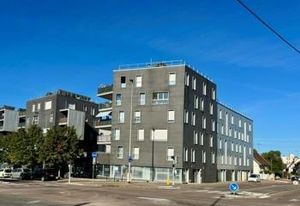 Vente bureaux Dijon - Quartier Université, proche bus et tramway