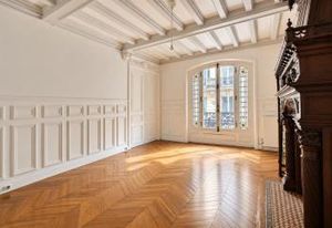 Location bureaux Paris 9 - Proche métro Poissonnière et gare du Nord