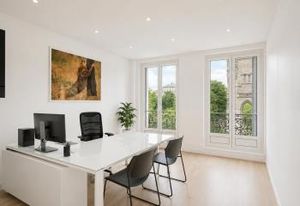 Location bureaux Paris 4 - Proche Hôtel de Ville et transports