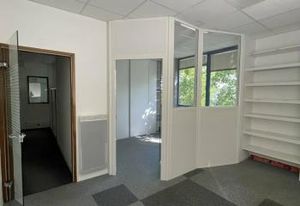 Bureaux à vendre Vannes 1er étage - Ascenseur et parking privé