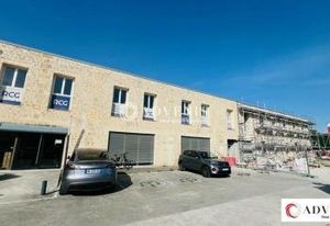 Location bureaux Bordeaux Chartrons - Tram B et bus à proximité