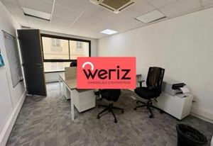 Location bureaux Marseille 1 - Rue de la République proche métro et tram
