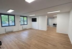 Location bureaux Lognes - Proche RER A et A4