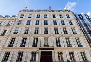 Vente bureaux Paris 9 - Rue Chaptal et cour intérieure
