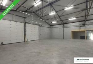 Location local commercial Saint-Vit - Axe passsant