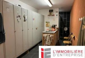 Location local d'activité Vannes - Proche voie rapide
