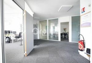 Location bureaux Villefontaine - Proche A43 et bus