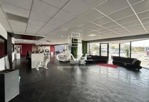 Batiment à vendre Gond-Pontouvre - Bureaux et entrepôt