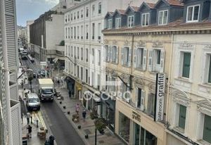 Location bureau Cannes - Rue d'Antibes près Croisette