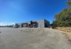 Location local d'activité Thil - 6,30 m de hauteur utile