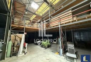 Location local d'activité Cannes - Hauteur 8,6 m - Accès PL