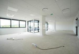Location bureaux Limonest - Proche A6 et bus