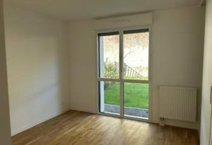 Location bureau Saint-Cyr-sur-Loire - Proche bus et route D952