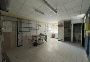 Location local commercial Tours centre - proche A10 & tram