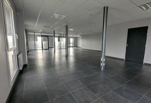 Bureaux à vendre Boos - Plateau lumineux, parking inclus