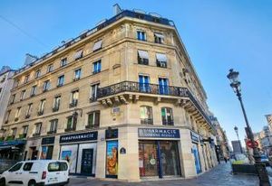 Bureaux à louer Paris 1 - Vue Samaritaine et métro Louvre-Rivoli
