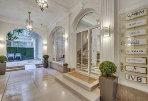Location bureaux Paris 16 - Proche Etoile, immeuble Haussmannien