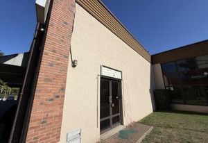 Location local commercial Voisins-le-Bretonneux - Proche Technocentre