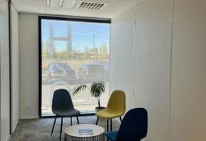 Location bureaux Vertou - Terrain clos sécurisé, bus à proximité