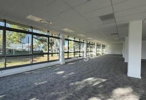 Location bureaux Le Mans - Quartier Université, proche tramway et bus