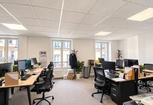 Location bureaux Paris 1 - Métro Louvre Rivoli 4e étage