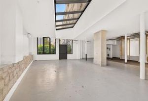 Location bureaux Paris 11 - Rue des Boulets, verrière et accès PMR