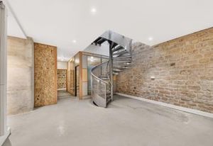Location bureaux Paris 11 - Rue des Boulets, verrière et accès PMR