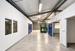 Location bureaux-entrepôt Veigné - Proche A10/A85 sans bail commercial