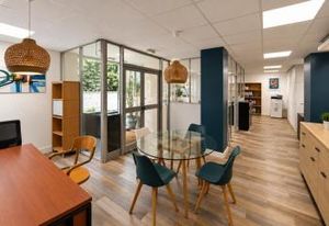Vente bureaux Paris 17 entre Brochant et Guy Môquet
