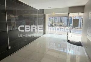 Location local commercial 35 m² - Axe dynamique Dijon centre