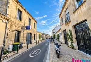 Location local commercial Bordeaux centre - Proche place Gaviniès