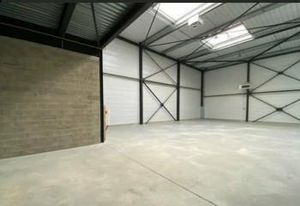 Locaux d'activités à vendre Persan - Proche A16 et D301