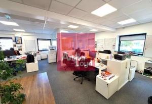 Location bureaux Clermont-Ferrand ZI Brézet - Proche axes autoroutiers
