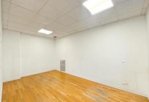 Location local commercial Paris 8 - Place Henri Bergson